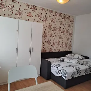 Apartament Alba Iulia 6, Bucureşti